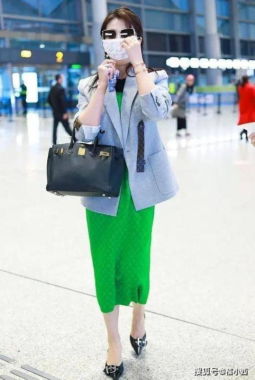 穿亮片裙明艳四方脸蛋紧致不出皱纹开元棋牌